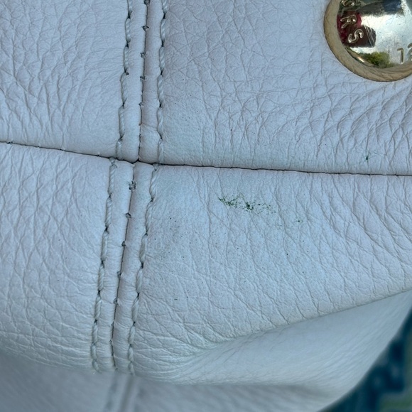 Michael Kors Cream with gold hardware pebbled leather bag EUC - Picture 8 of 16
